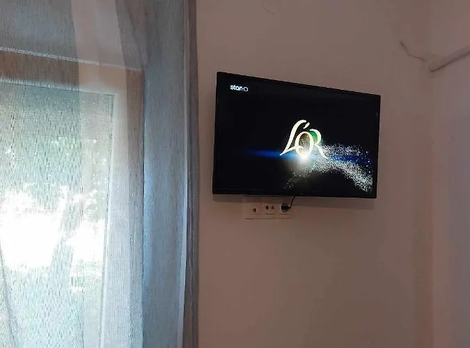 με όλες τις ανέσεις * Vétrina